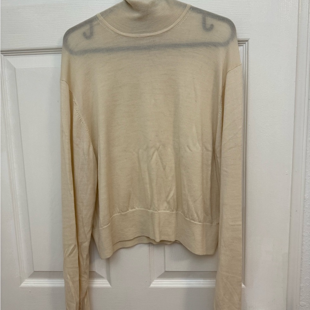 Elegant Women's Sweater Collection - Black, Cream, Pink - Picture 5 of 14